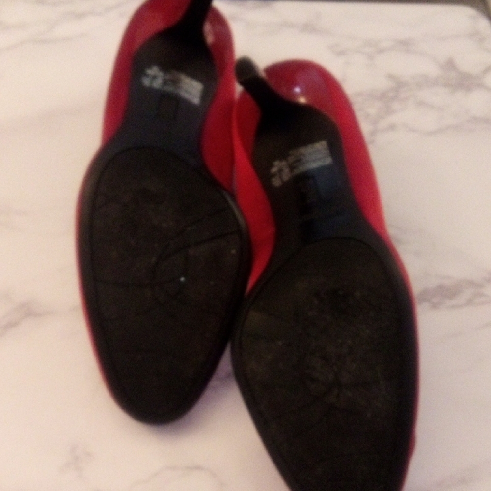 FIONI Night Heels - Vibrant Red Satin Heels - Picture 8 of 10